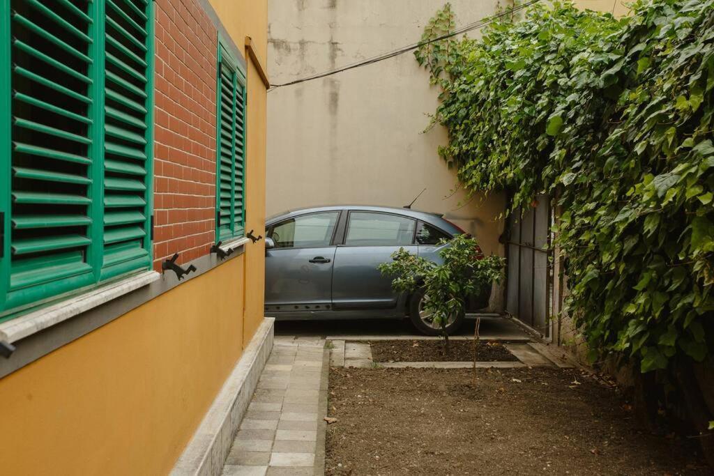Rare Durres Apartment With Private Parking & Garden Esterno foto