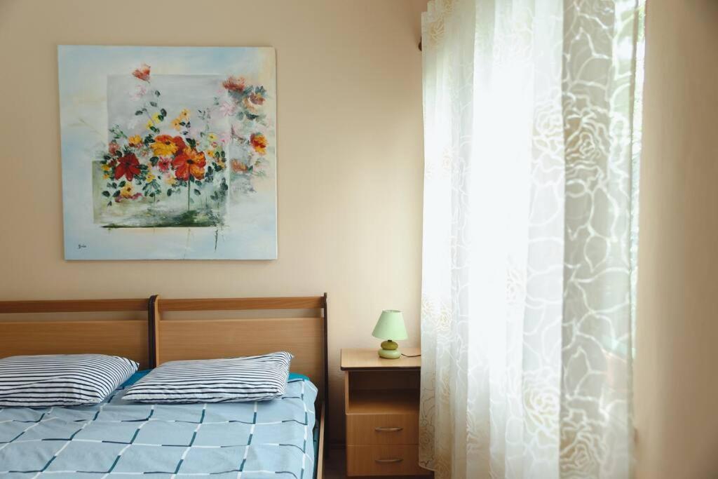 Rare Durres Apartment With Private Parking & Garden Esterno foto